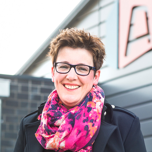 simone-ahrens.jpg
